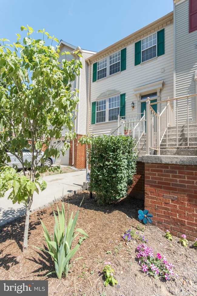 14014 Winding Ridge Ln, Centreville, VA 20121 - photo 2