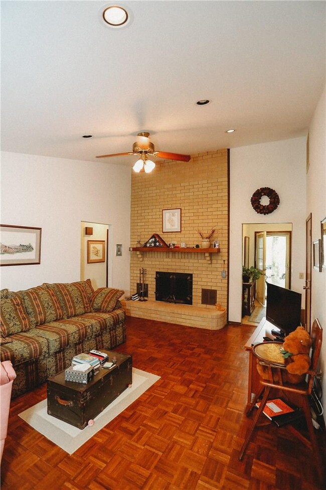 37 Kensington Dr, Bella Vista, AR 72715 - photo 6