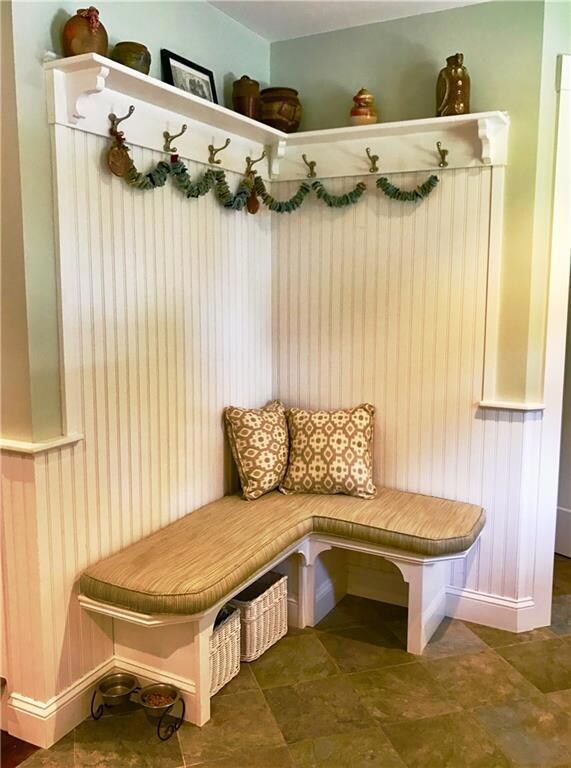 Bench seat