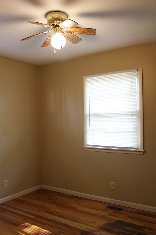 4038 SE Mercier St, Topeka, KS 66609 - photo 7