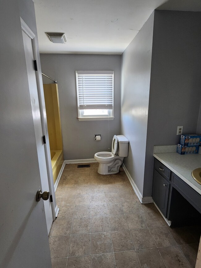 308 Shadow Dr, Shelbyville, TN 37160 - photo 7