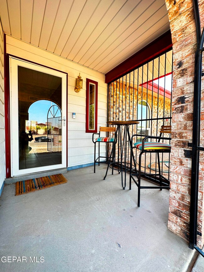 1836 Mike Hill Dr, El Paso, TX 79936 - photo 5