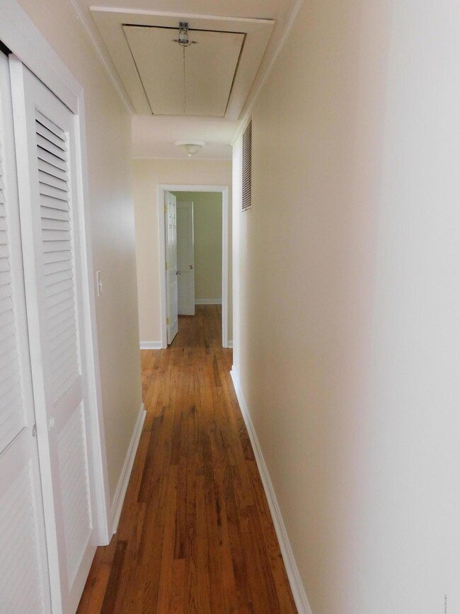 526 Henderson Dr, Jacksonville, NC 28540 - photo 7