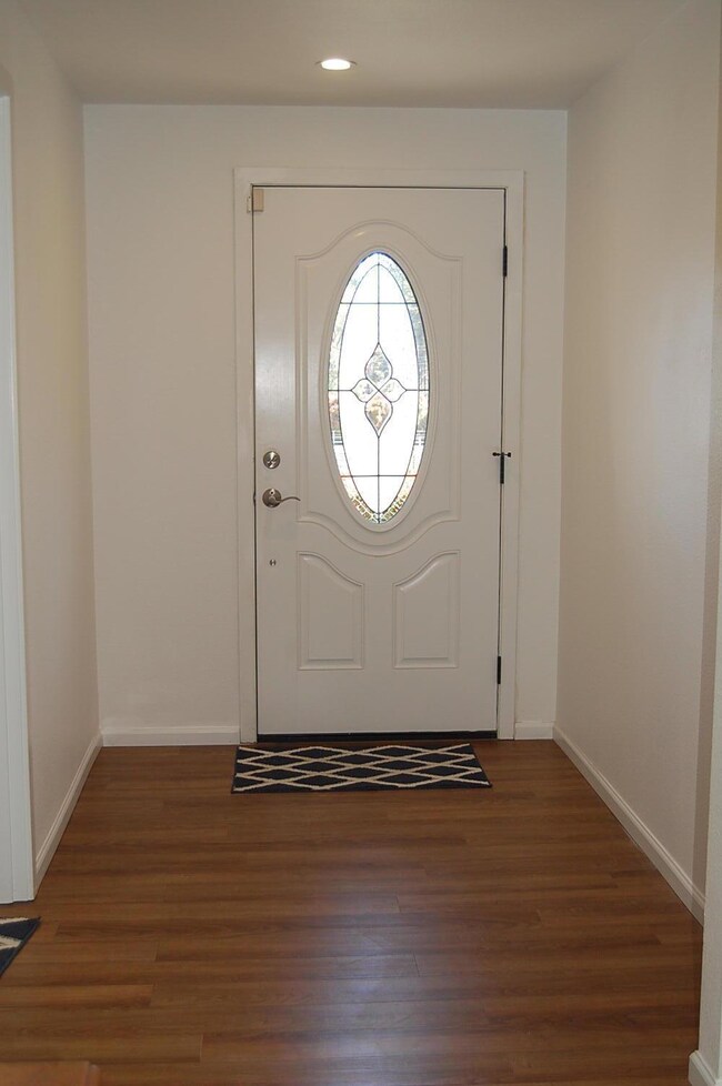 3040 Campus View Dr, Grants Pass, OR 97527 - photo 5