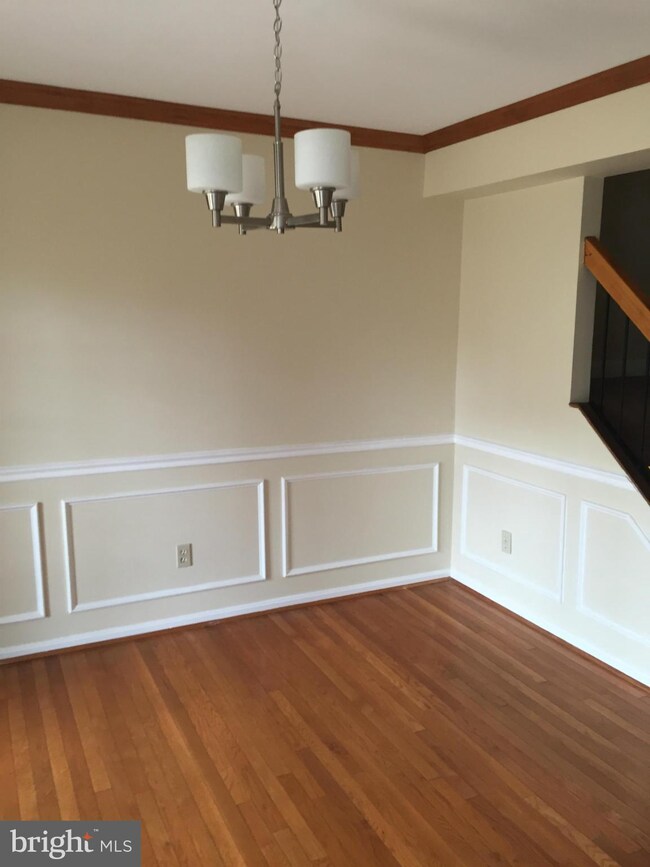 18437 Stone Hollow Dr, Germantown, MD 20874 - photo 6