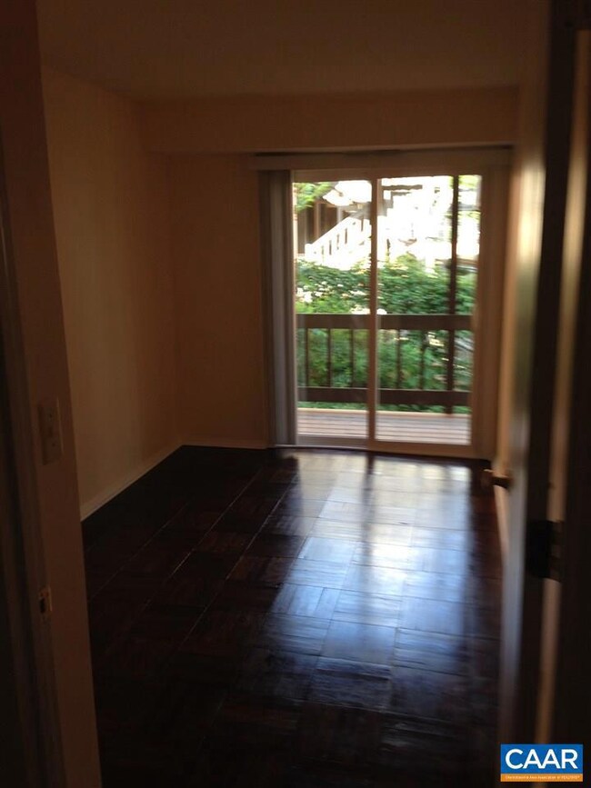 1215 Wertland St unit C23, Charlottesville, VA 22903 - photo 5