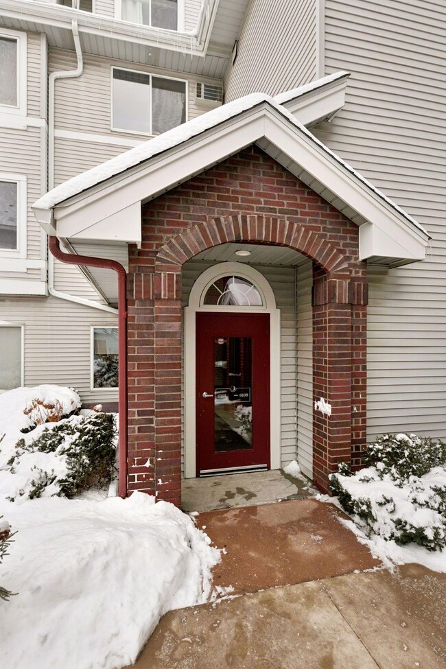 7420 Edinborough Way unit 6106, Edina, MN 55435 - photo 4