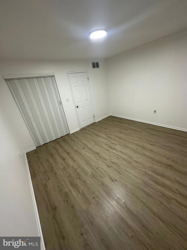 522 Trenton Ave, Camden, NJ 08103 - photo 5