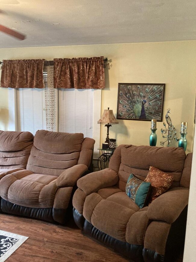 610 Bryan St E, Douglas, GA 31533 - photo 7