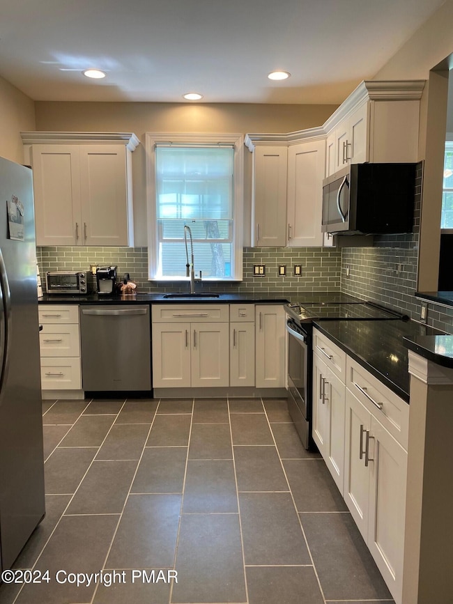 161 Spencer Ln, Penn Forest Township, PA 18210 - photo 4