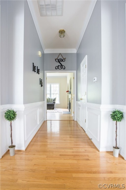 Entry hall!