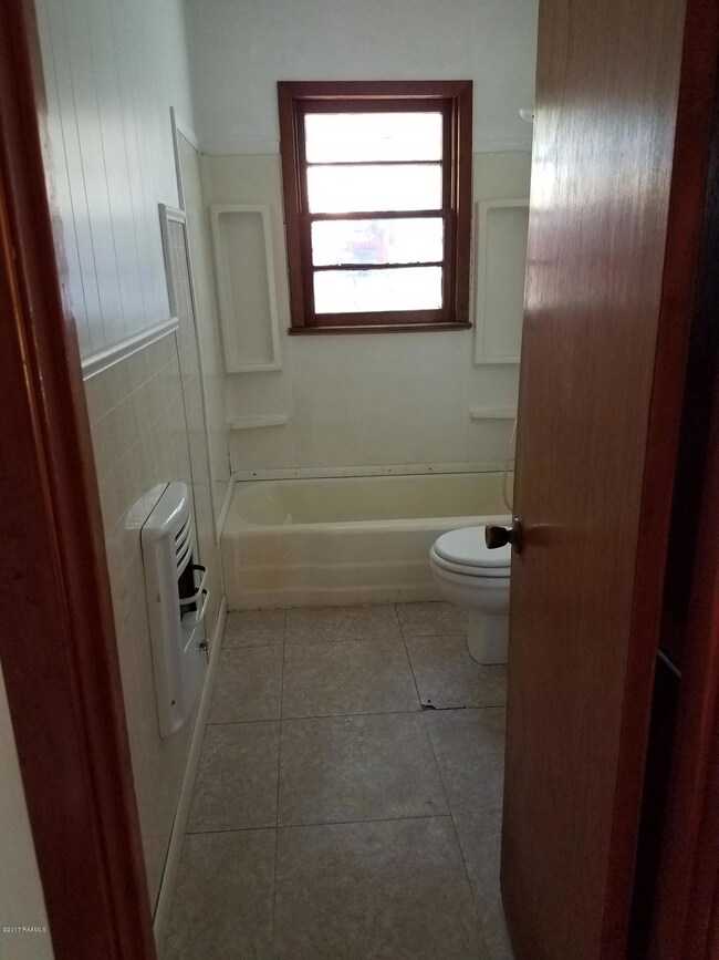 hallbathroom