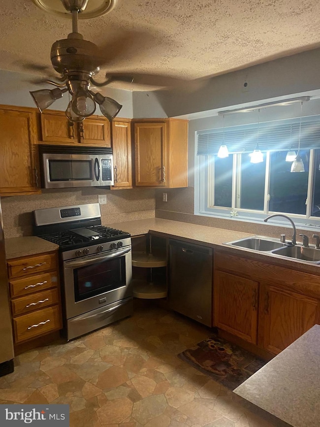 2713 Fairlawn St, Temple Hills, MD 20748 - photo 5