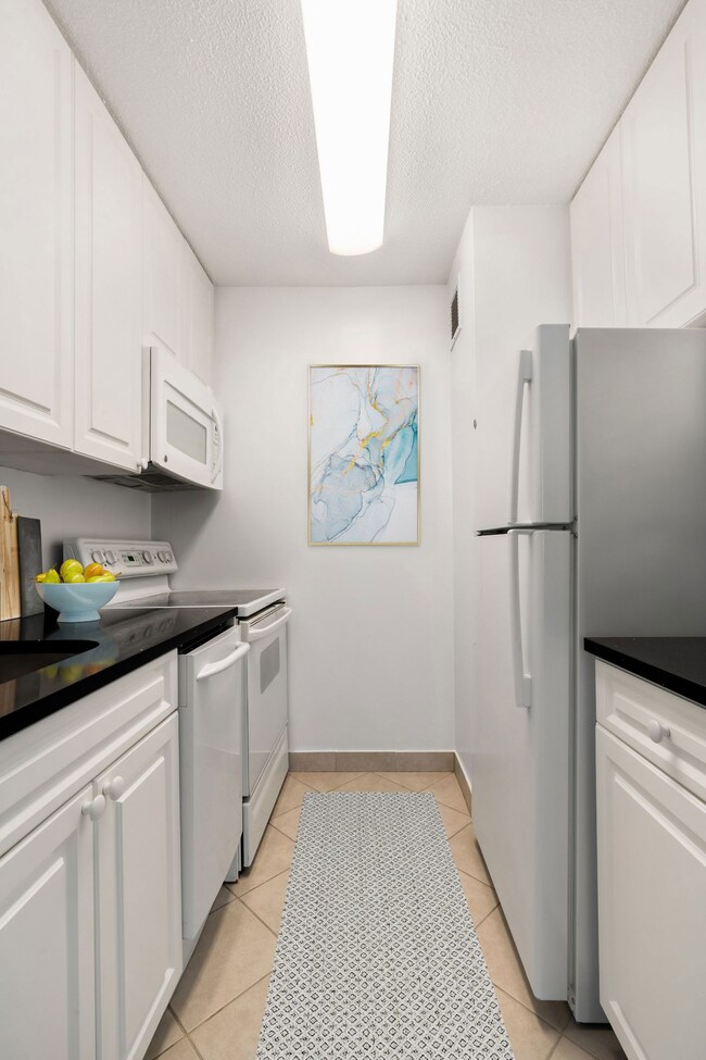 unlisted-address, New York, NY 10019 - photo 3