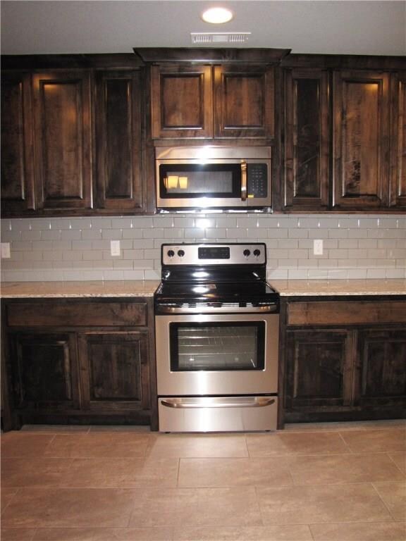 1461 Colonel Bass Ln, Prairie Grove, AR 72753 - photo 3