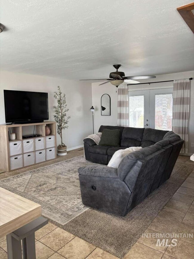 530 Cedar Dr, Burley, ID 83318 - photo 4