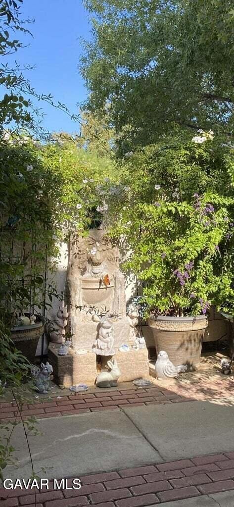 1844 E Avenue j2 unit 4, Lancaster, CA 93535 - photo 3