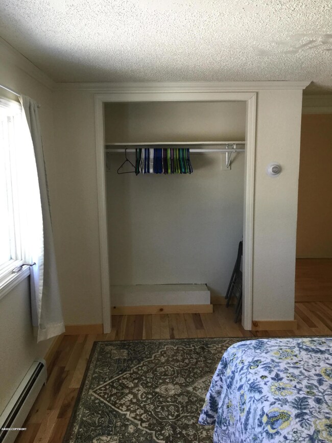 upstairs bedroom-1a