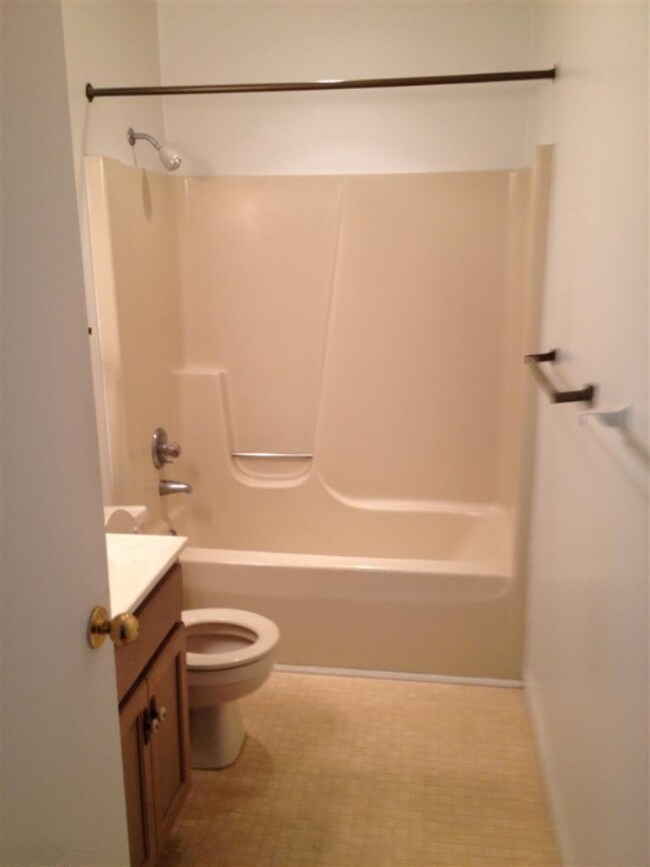 415 Main St unit 2, St. Joseph, MI 49085 - photo 7