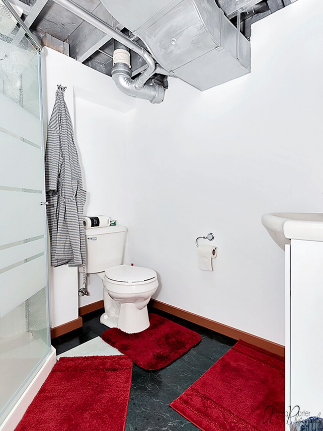 2221 W Grove Ave, Waukegan, IL 60085 - photo 6