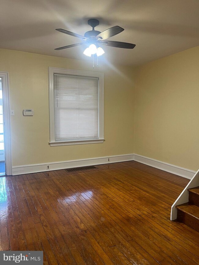 34 E 4th St, Lansdale, PA 19446 - photo 5