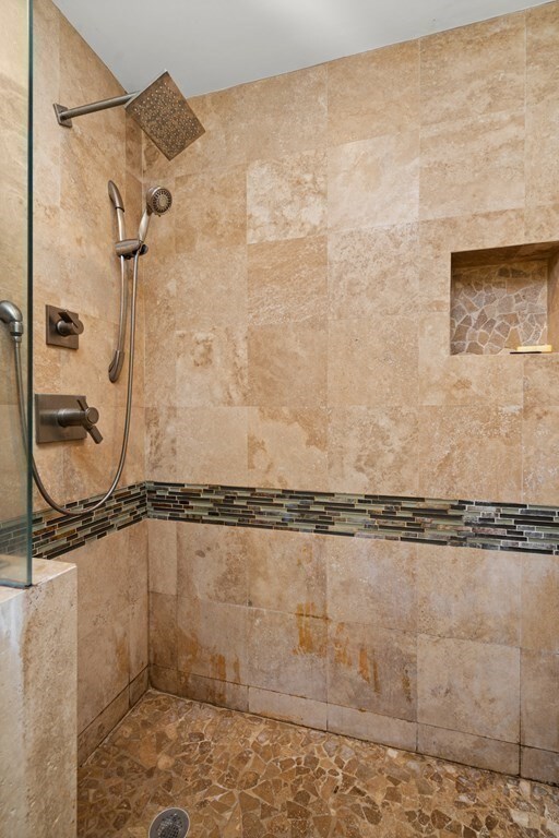 8-14 Newcomb St unit 2, Boston, MA 02118 - photo 4