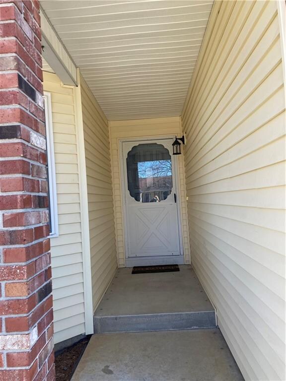 3385 Cox Ln, Columbus, IN 47203 - photo 5