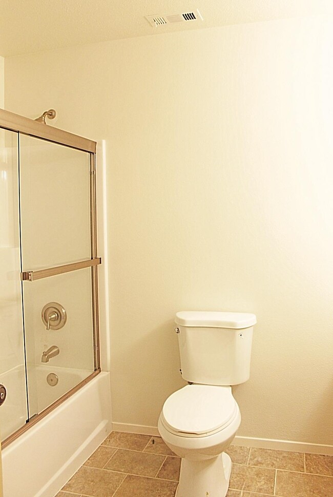 5864 E Ramona Ave, Fresno, CA 93727 - photo 7