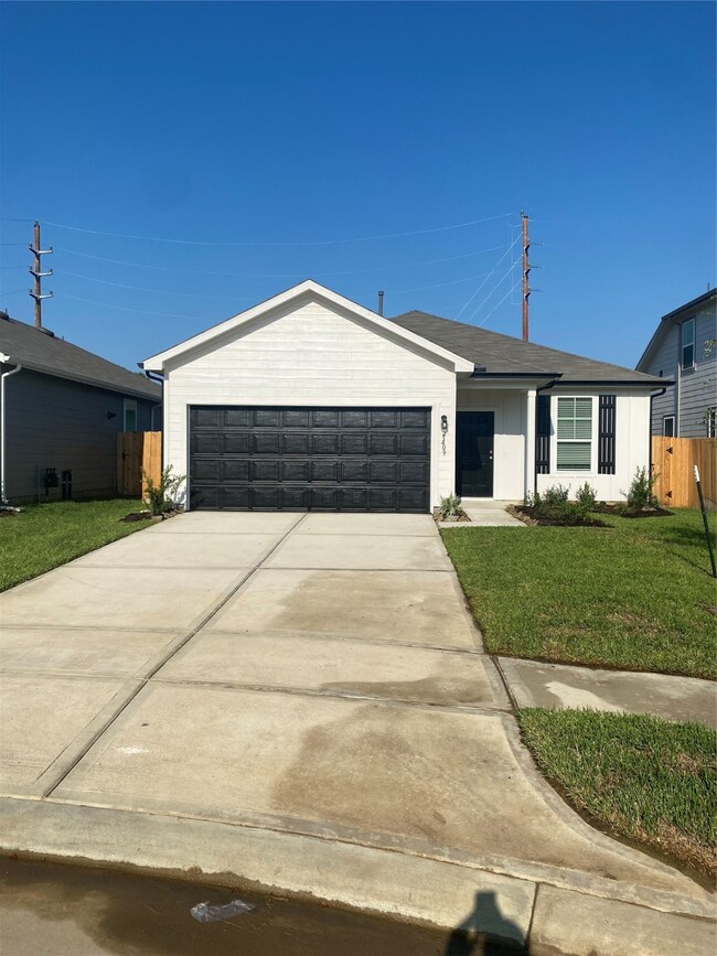 25409 Cilantro Dr, Magnolia, TX 77355 - photo 2