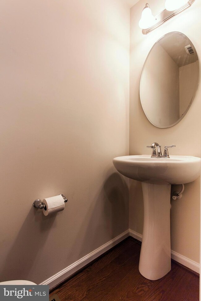 7254 Dorchester Woods Ln, Hanover, MD 21076 - photo 7