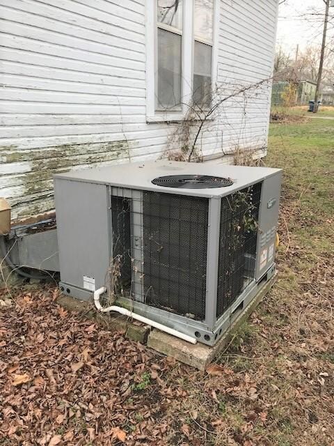 322 N Jackson Heat pump