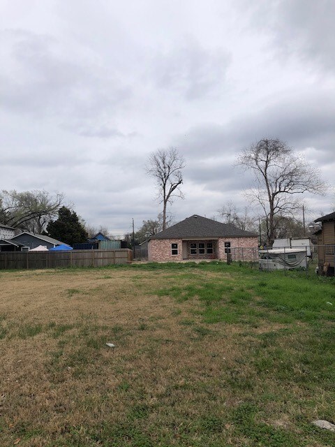 000 Arabella St, Houston, TX 77091 - photo 3