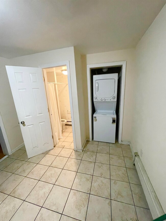 687 Summit Ave, Jersey City, NJ 07306 - photo 5