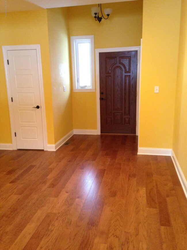 605 Edith St, Old Forge, PA 18518 - photo 7