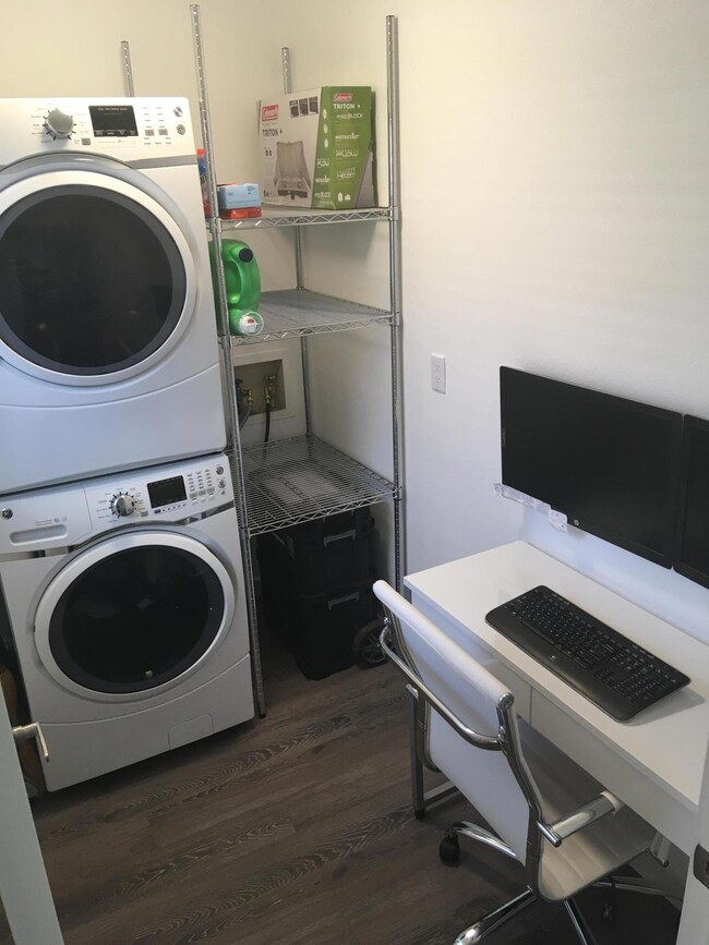 Laundry/Flex Space