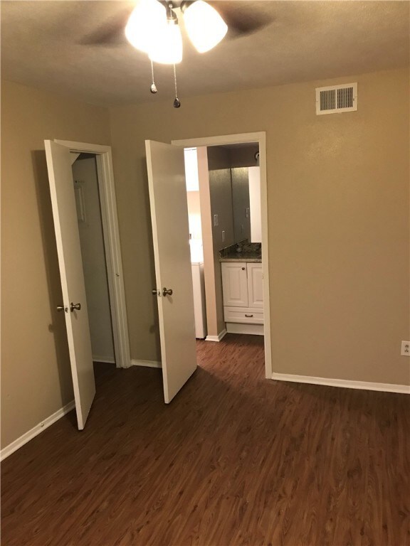 3201 Cougar Trail unit A, Bryan, TX 77807 - photo 5