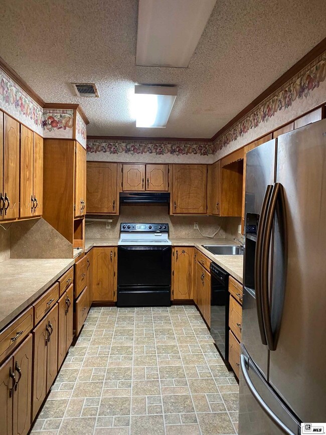 10571 Stephenson Dr, Bastrop, LA 71220 - photo 3