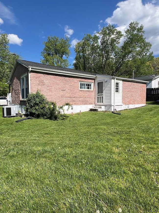 1364 Saint Clairs Creek Rd, Chilhowie, VA 24319 - photo 3