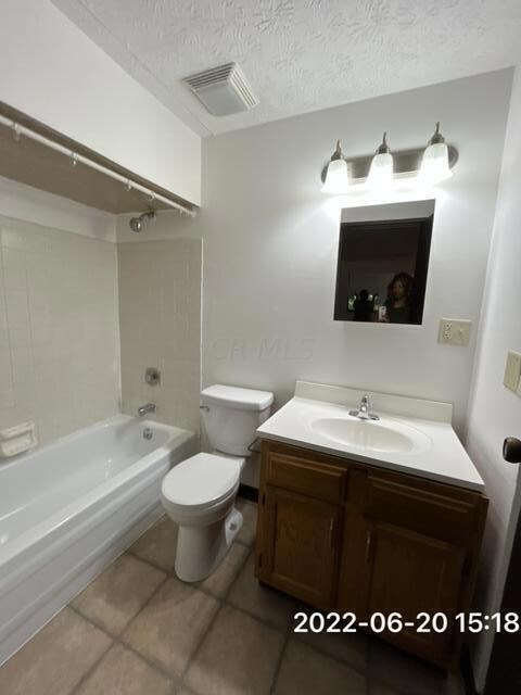 2818 Stonehenge Dr, Columbus, OH 43224 - photo 6