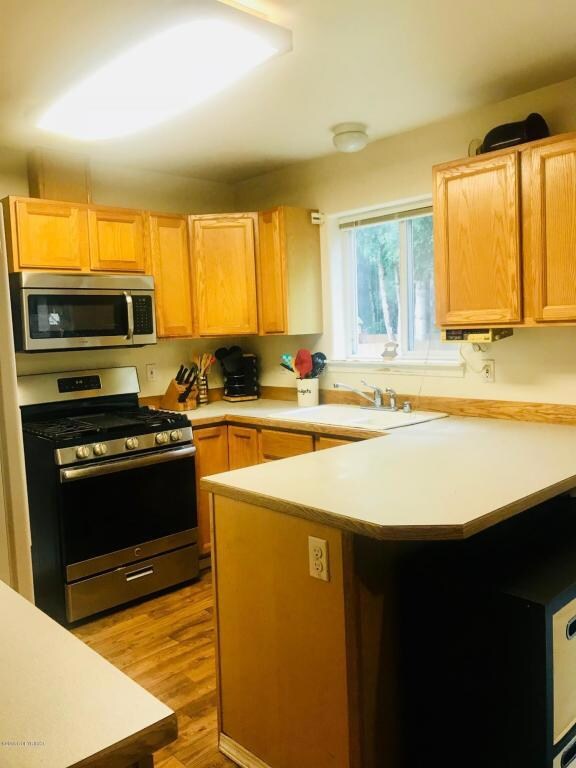 Kitchen Berry Patch