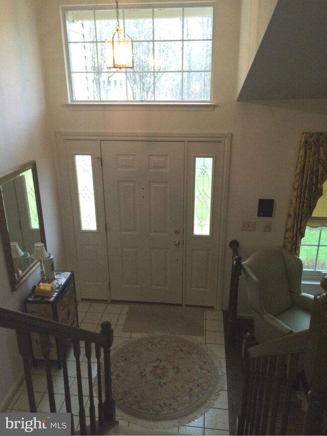 8905 Triple Ridge Rd, Fairfax Station, VA 22039 - photo 3