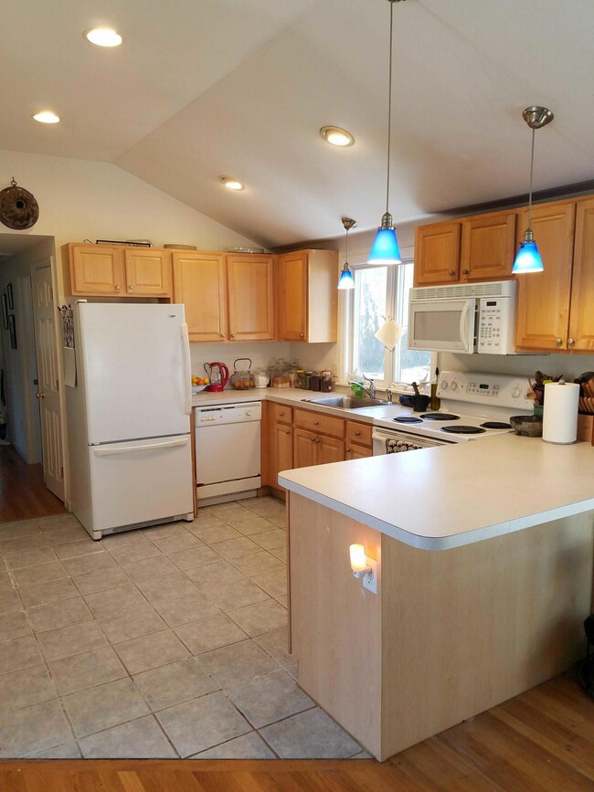 9 Amelia Way, South Yarmouth, MA 02664 - photo 4