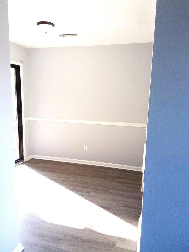 5205 Marseilles Dr unit B, North Charleston, SC 29418 - photo 5