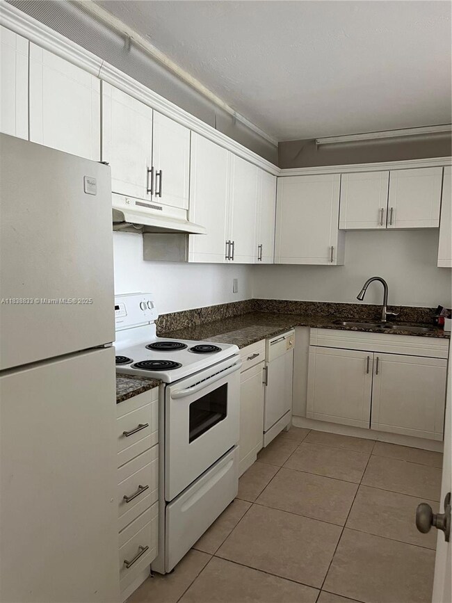 14830 Naranja Lakes Blvd unit A4B, Homestead, FL 33032 - photo 3