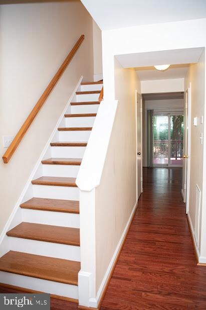 9031 Lambskin Ln, Columbia, MD 21045 - photo 6