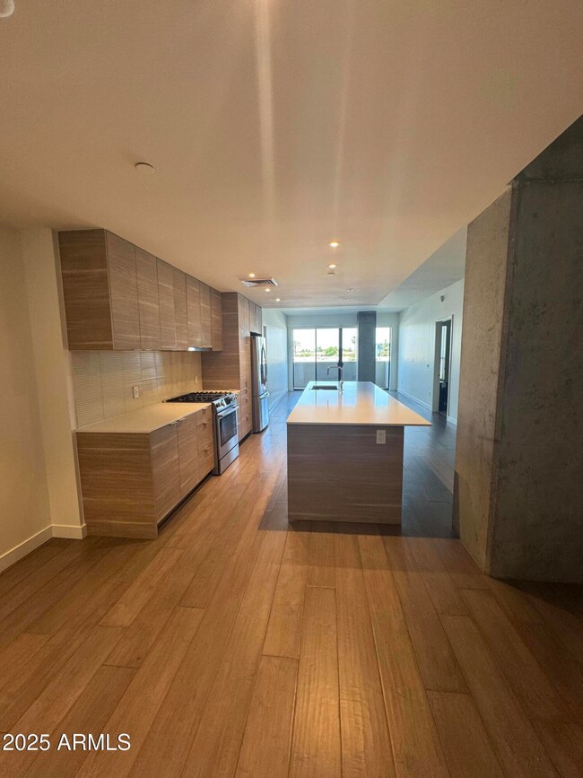 Contour kitchen