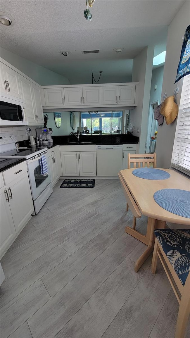 1318 Perico Point Cir, Bradenton, FL 34209 - photo 4