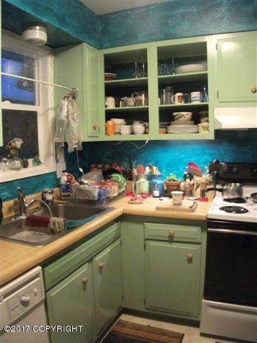Kitchen in duplex.1