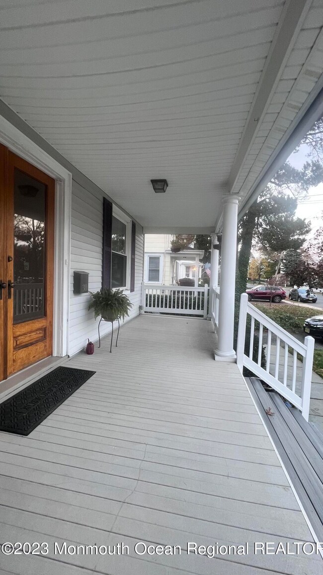 30 Chestnut St unit 30, Red Bank, NJ 07701 - photo 5