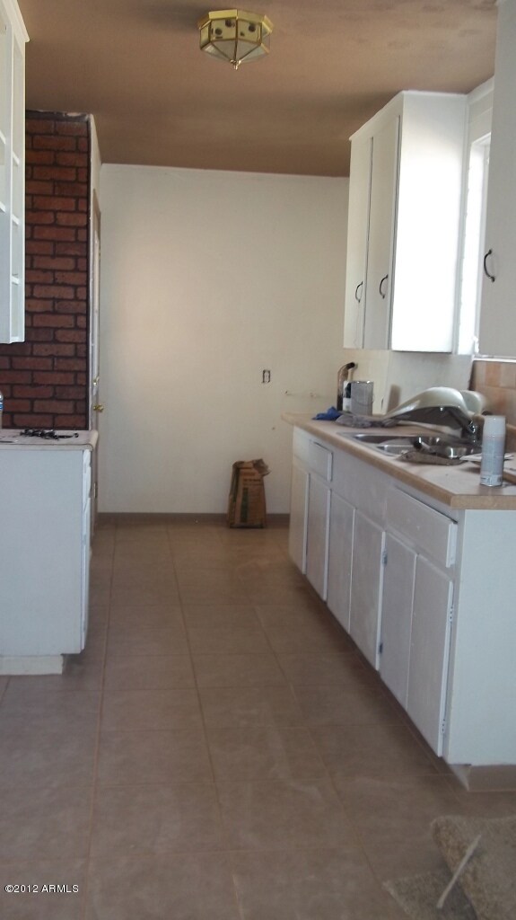 4838 W Pierson St unit 2B, Phoenix, AZ 85031 - photo 2